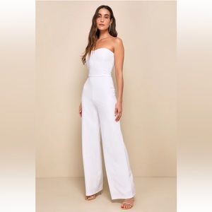 Lulu’s white flare leg strapless jumpsuit, XS